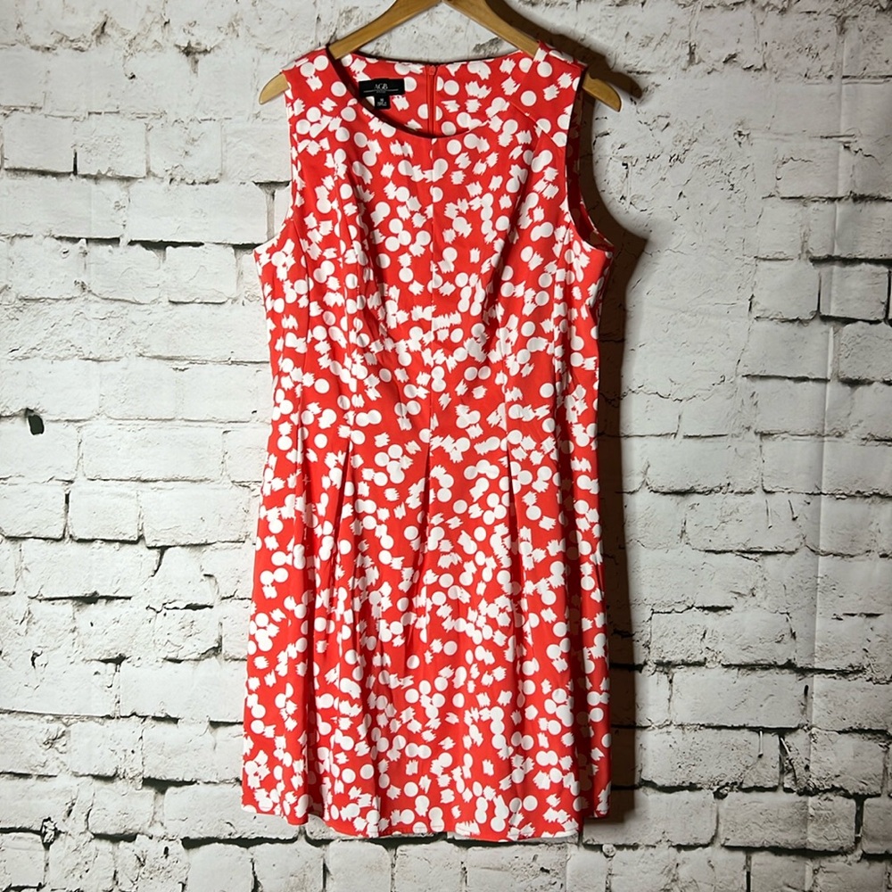Women’s orange and white pleated dress 16
